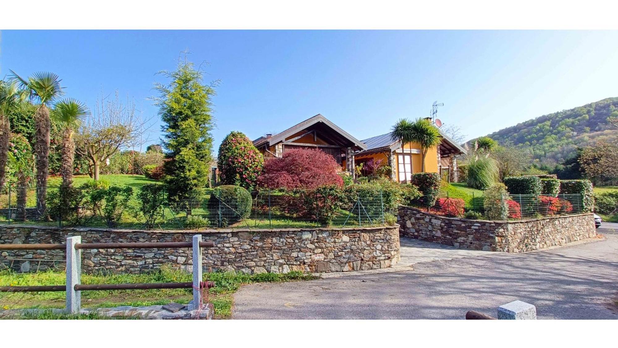 Vill'Ariel Sport & Relax Villa Brovello-Carpugnino Exterior photo